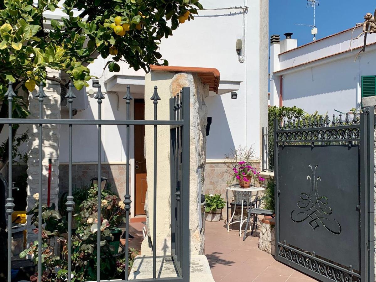 B&B Casa Biscotti Peschici Exteriör bild
